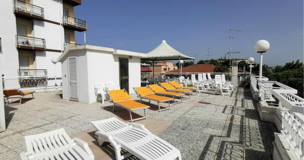 Hotel Cosmos Rimini Exteriér fotografie