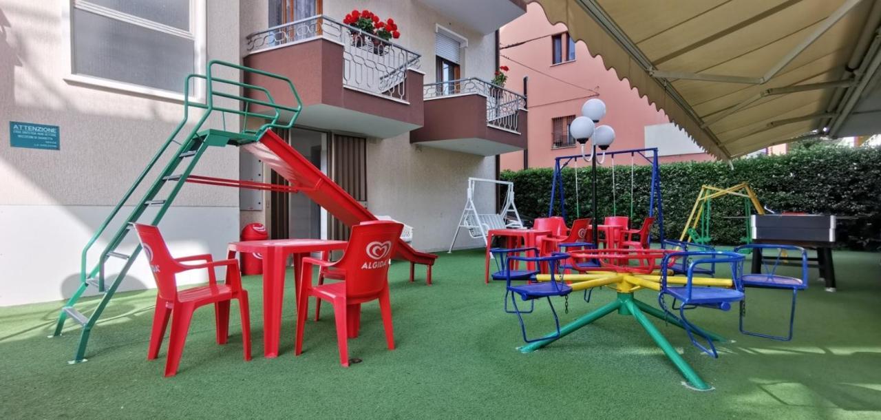 Hotel Cosmos Rimini Exteriér fotografie